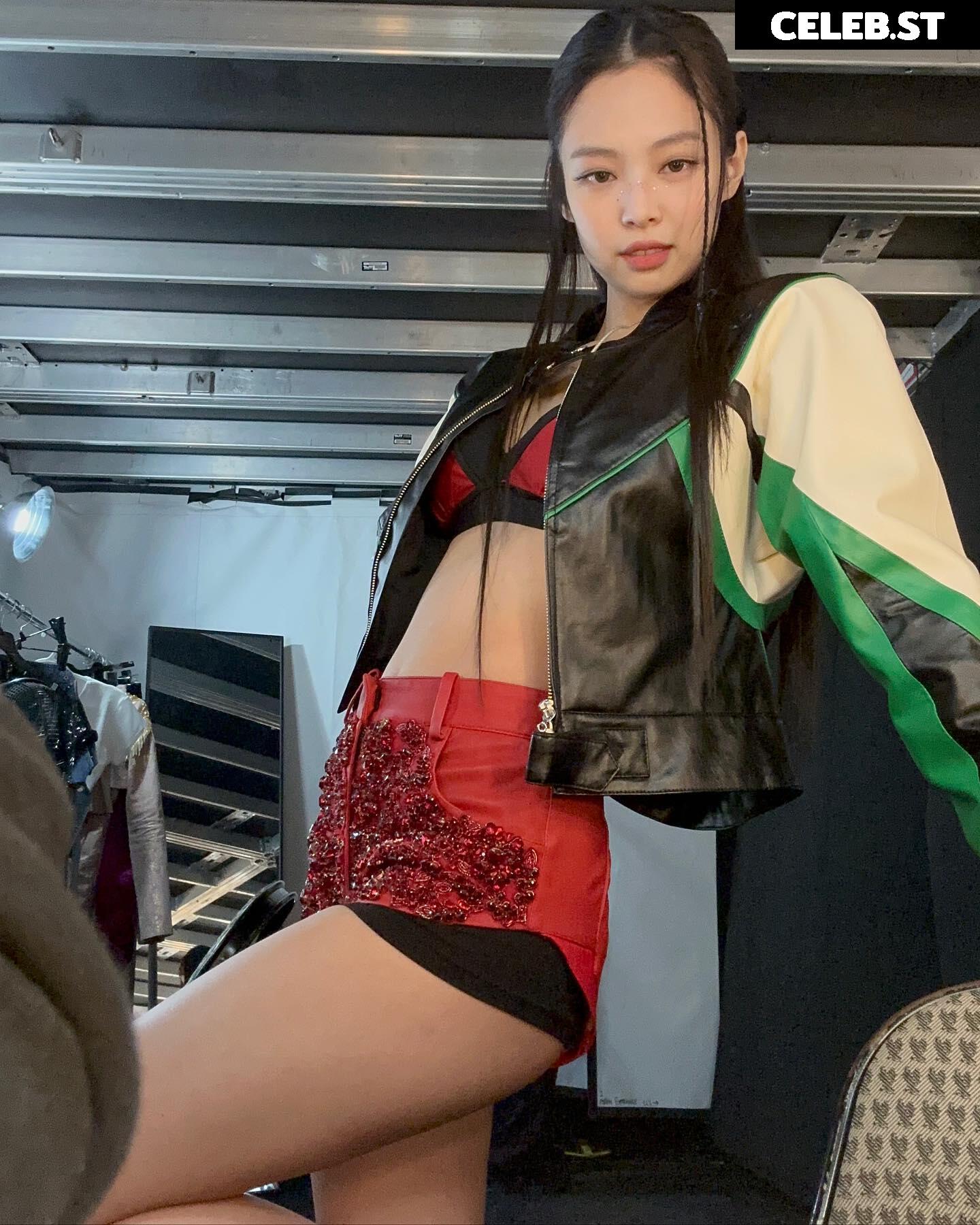 Jennie | BLΛƆKPIИK (Blackpink) Image 4374350