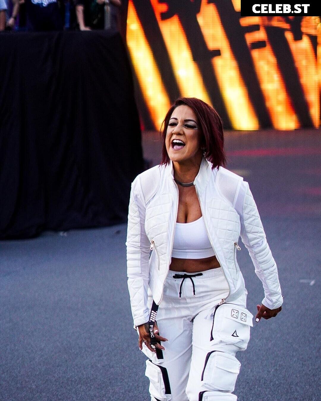WWE Bayley / Davina Rose / Pamela Rose Martinez Image 4371567
