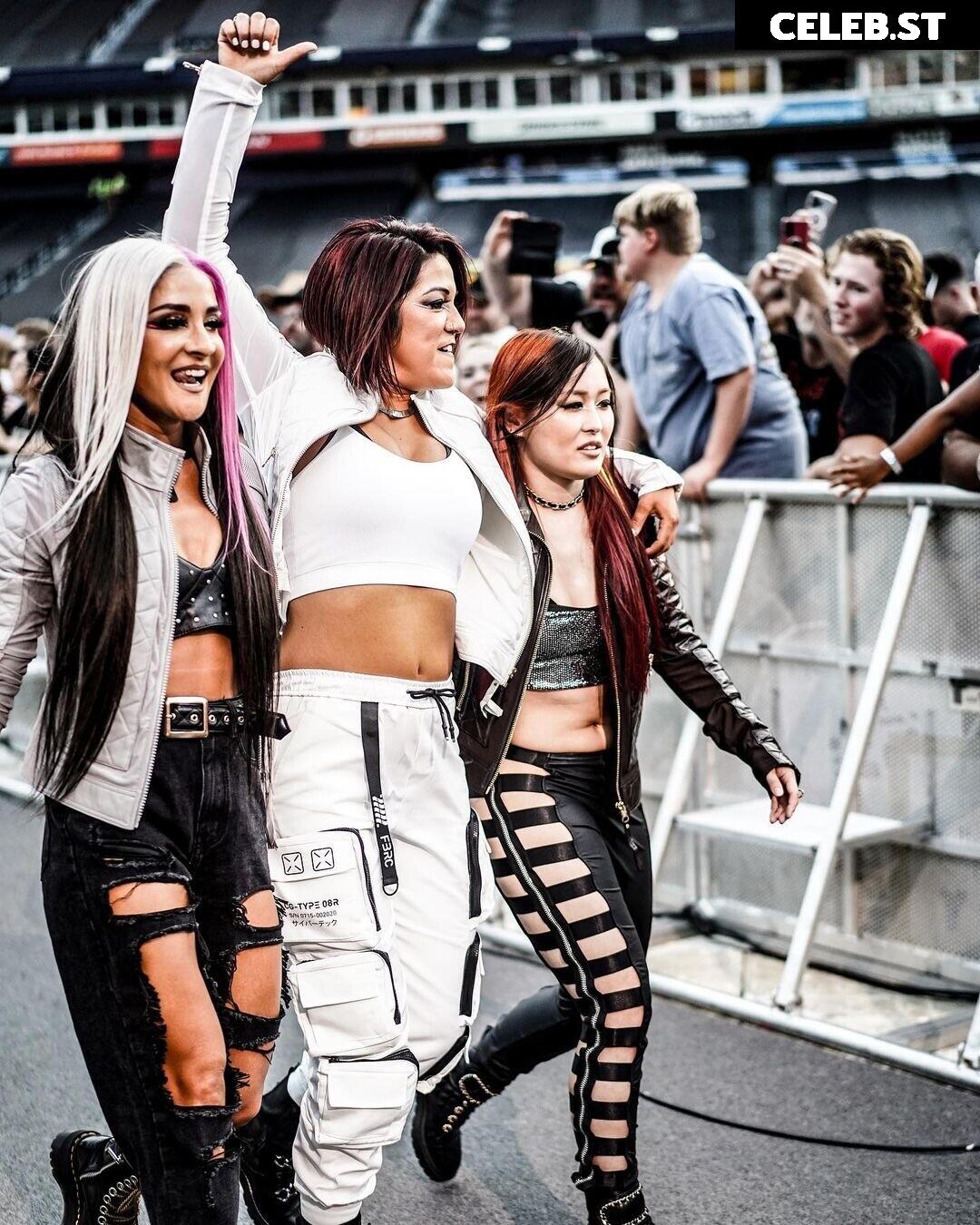 WWE Bayley / Davina Rose / Pamela Rose Martinez Image 4372052