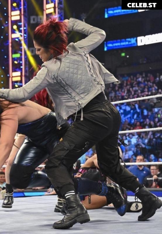 WWE Bayley / Davina Rose / Pamela Rose Martinez Image 4372909