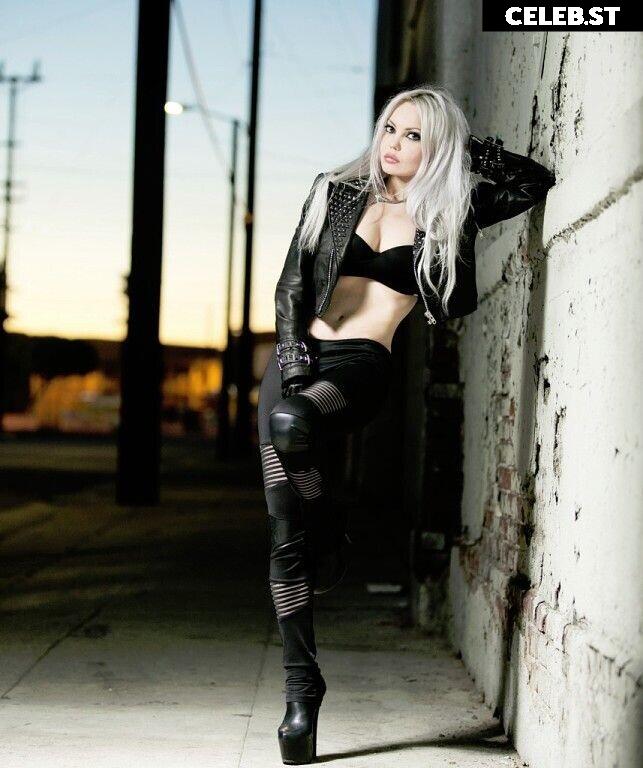 Women of Metal Image 4373840