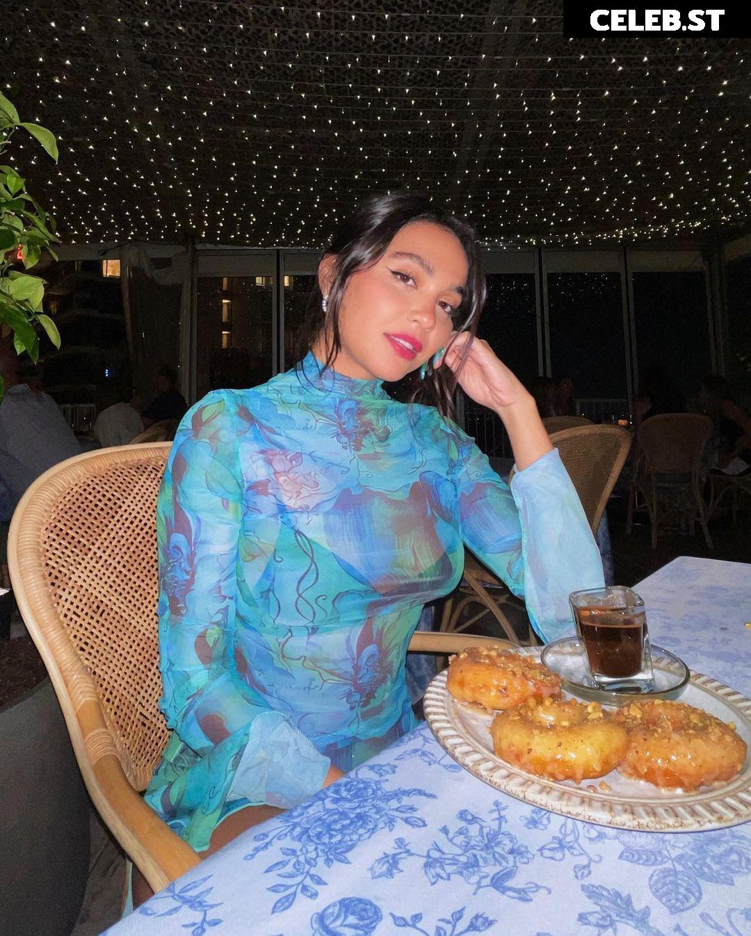 Stella Hudgens (Vanessa's Sister) Image 4373869