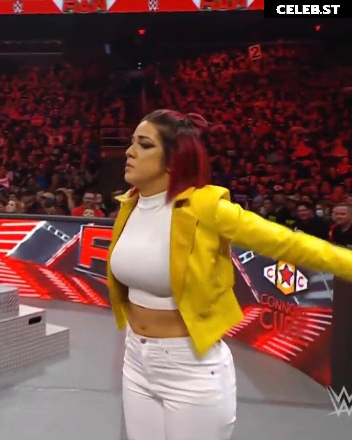 WWE Bayley / Davina Rose / Pamela Rose Martinez Image 4373022
