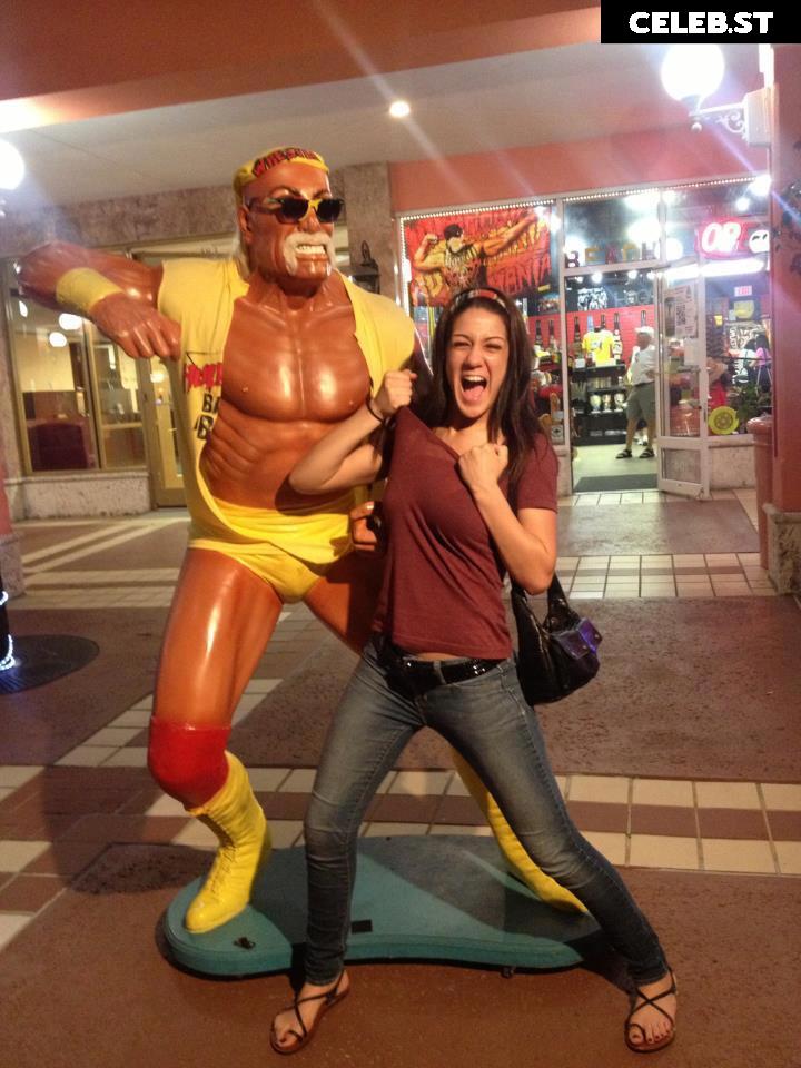 WWE Bayley / Davina Rose / Pamela Rose Martinez Image 4370568