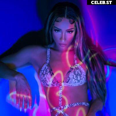 WWE Sasha Banks | Mercedes Moné Image 4370770