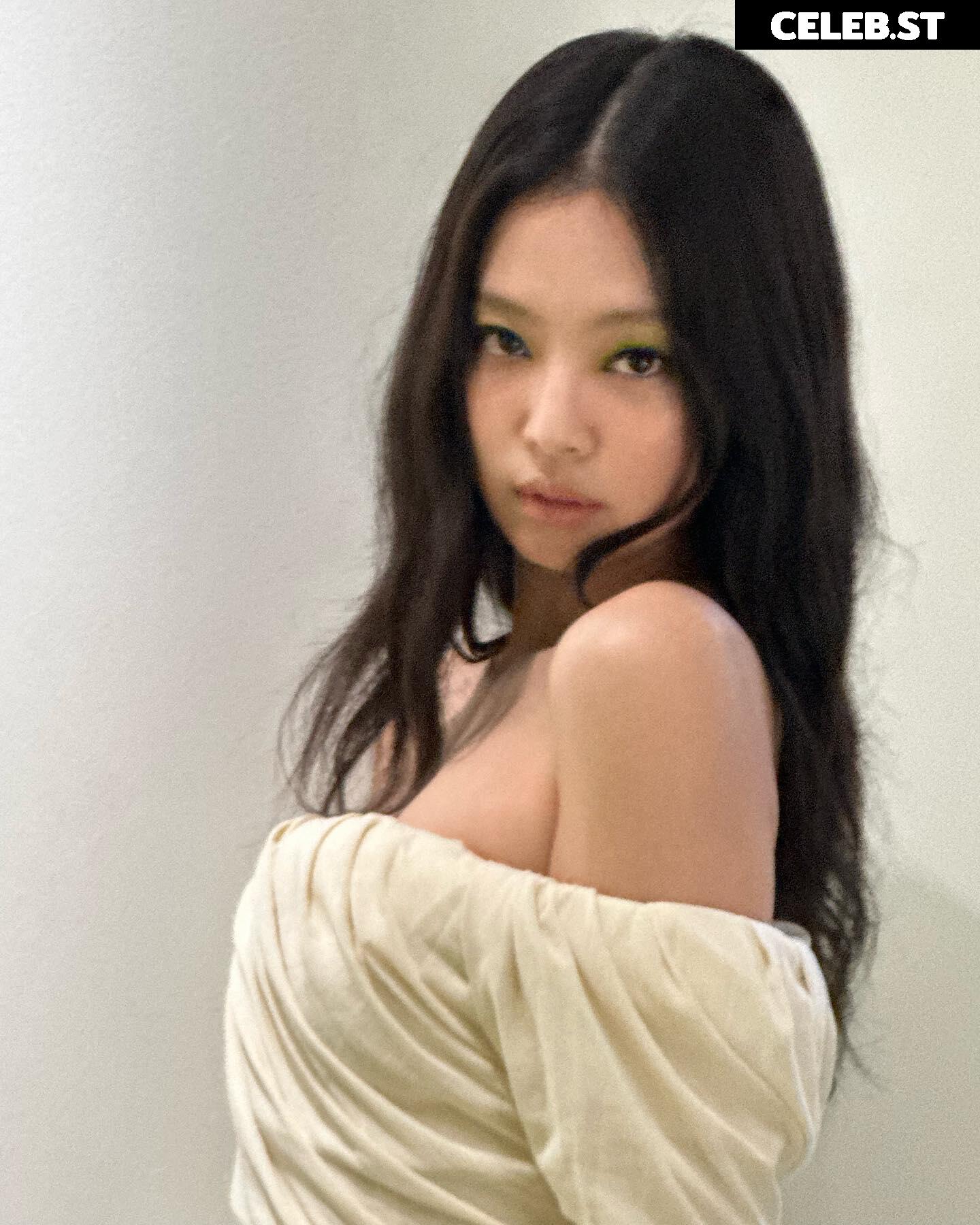 Jennie | BLΛƆKPIИK (Blackpink) Image 4370173
