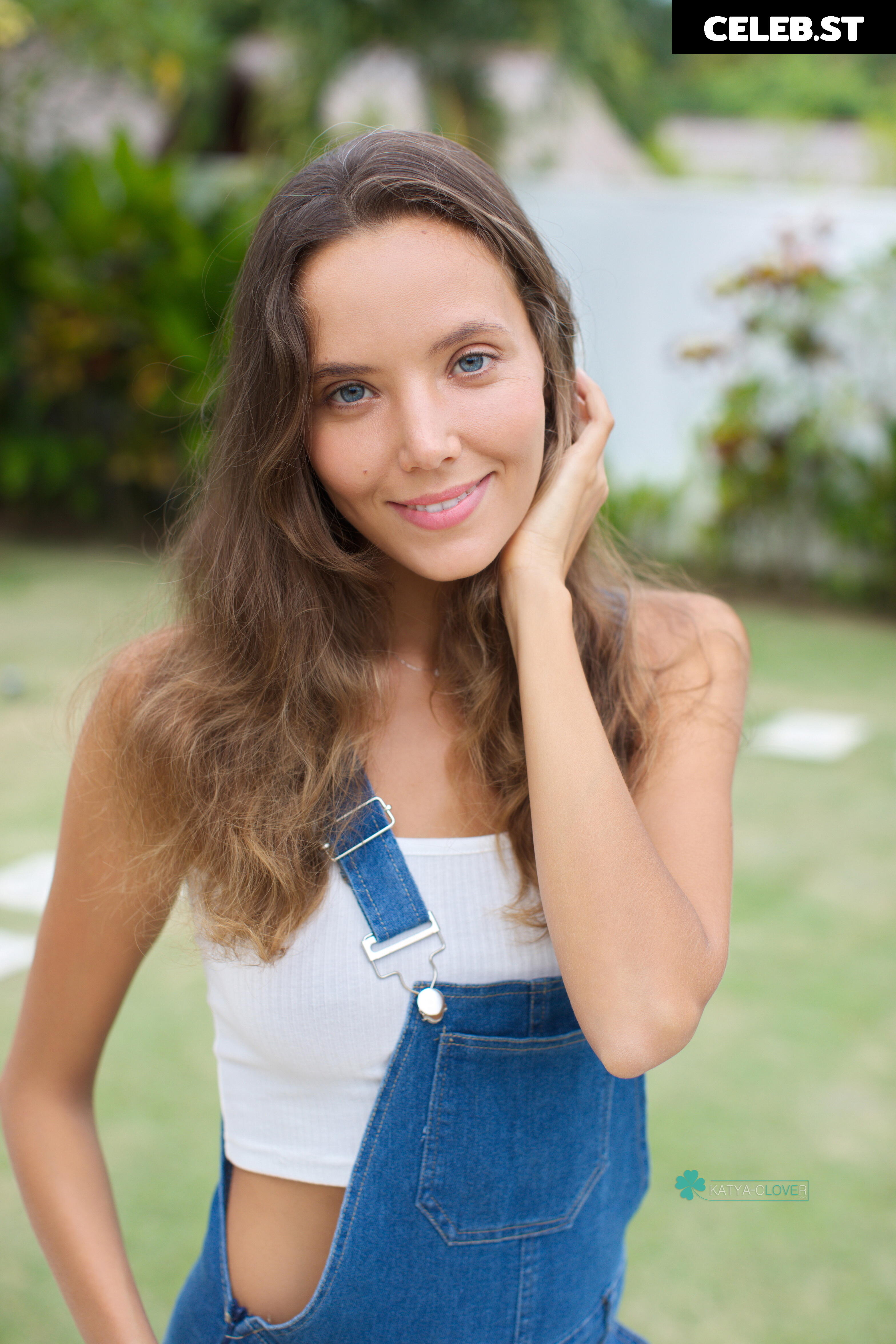 Katya Clover Image 4370395