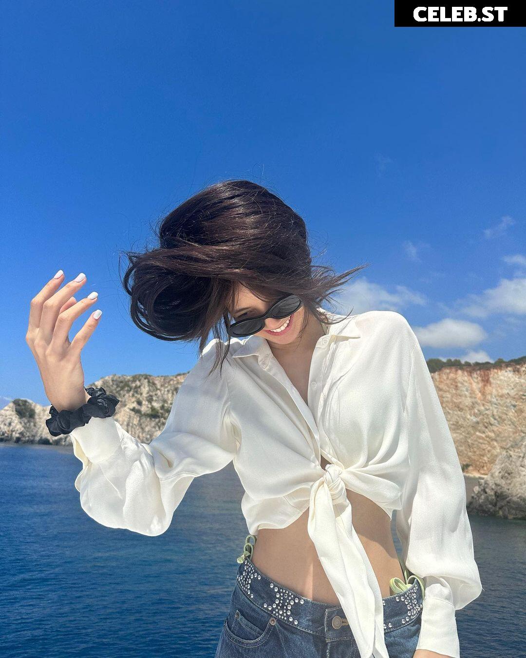 Lisa | BLΛƆKPIИK (Blackpink) Image 4379587