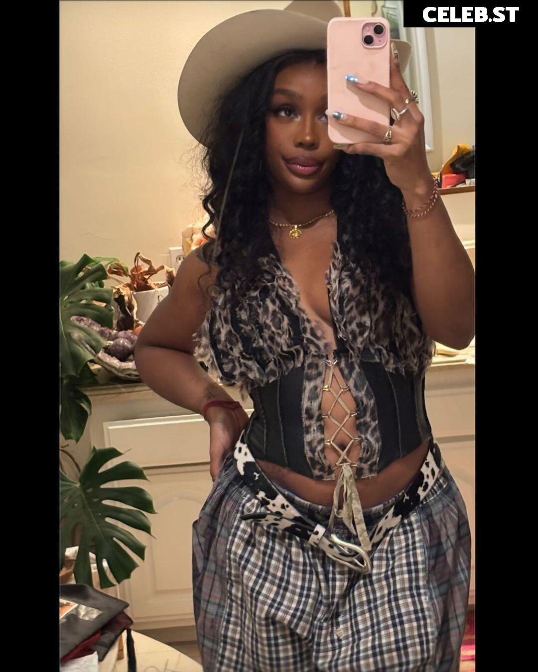 SZA | Solana Rowe Image 4379060