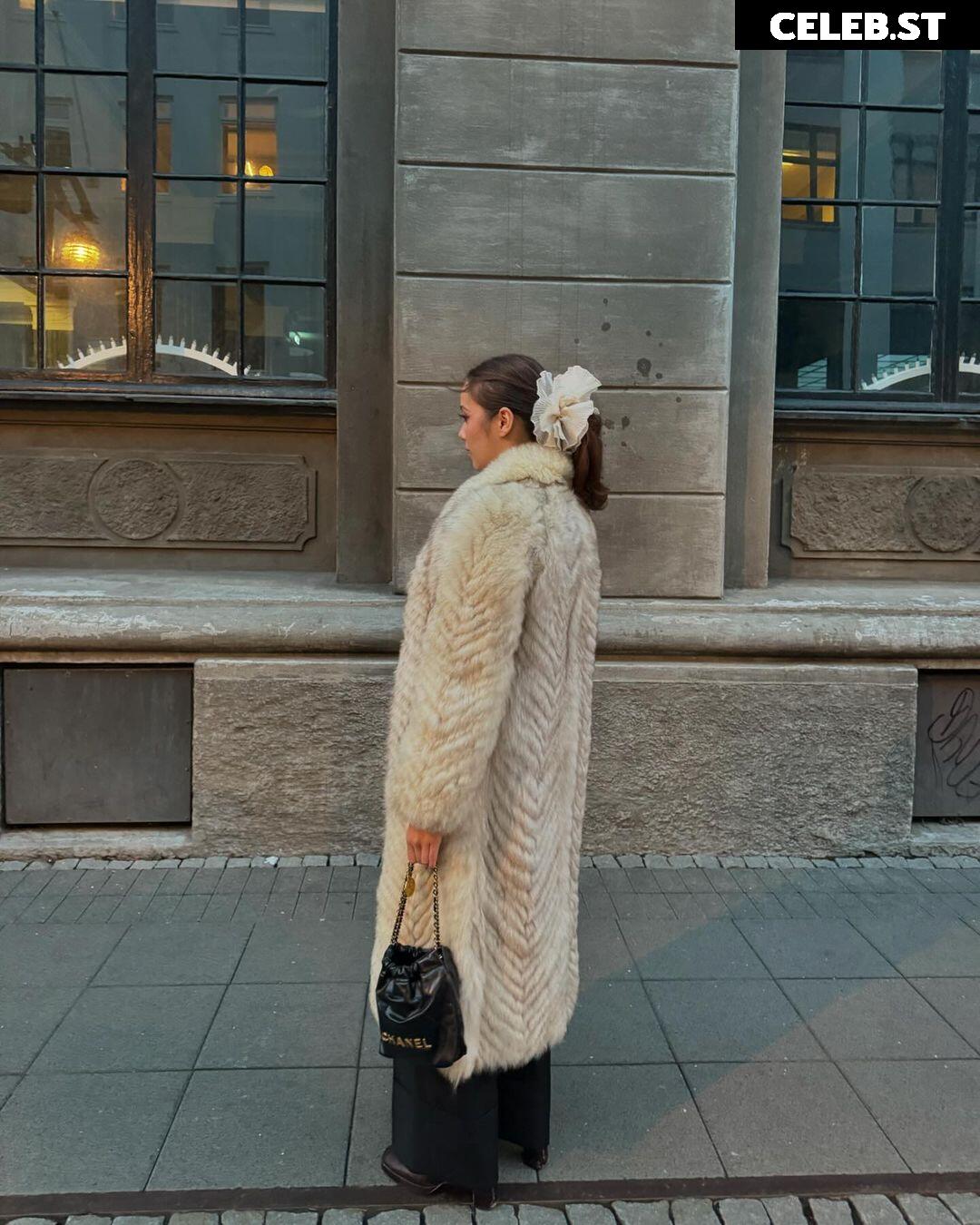 Laufey lin Image 4379242