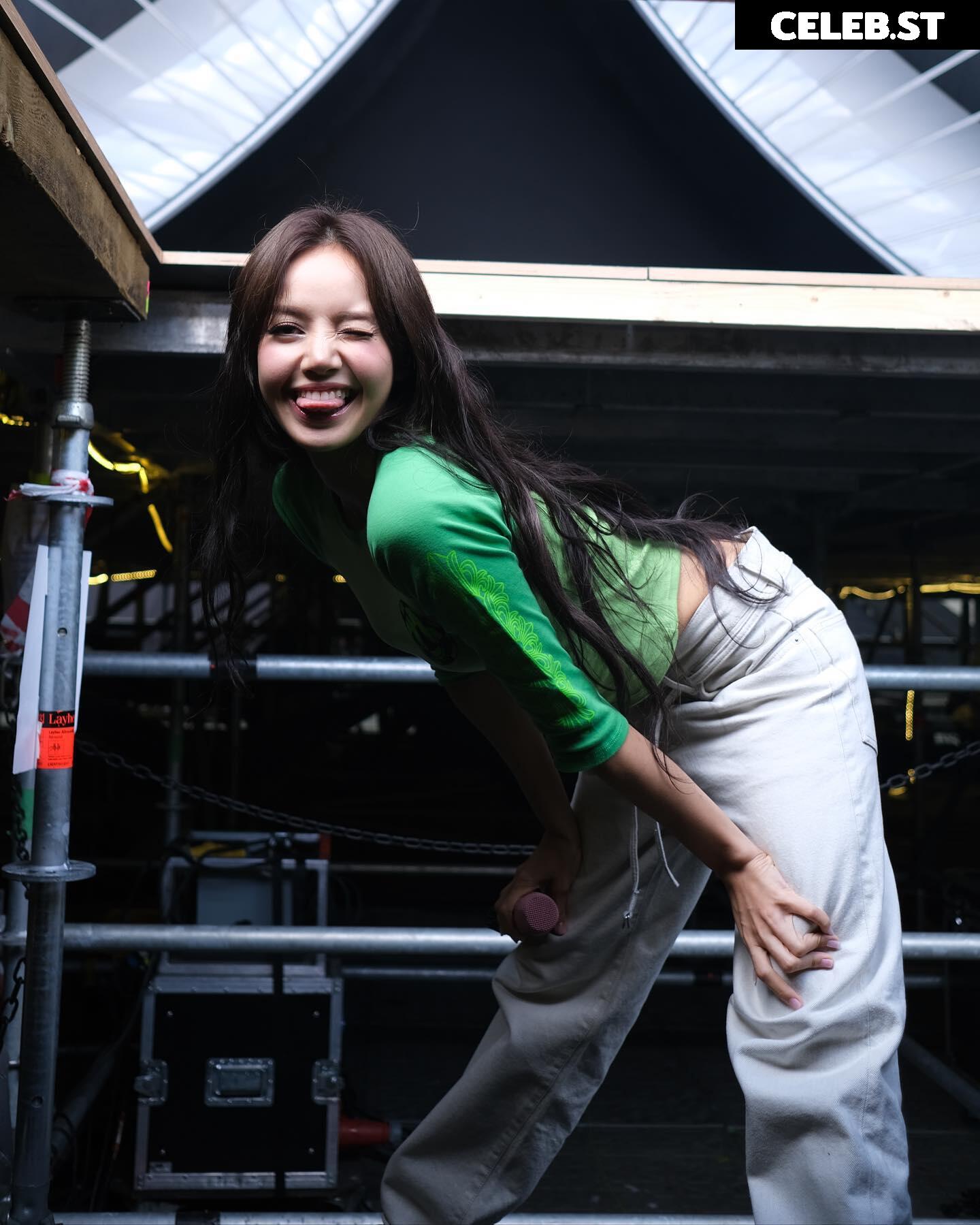 Lisa | BLΛƆKPIИK (Blackpink) Image 4378447