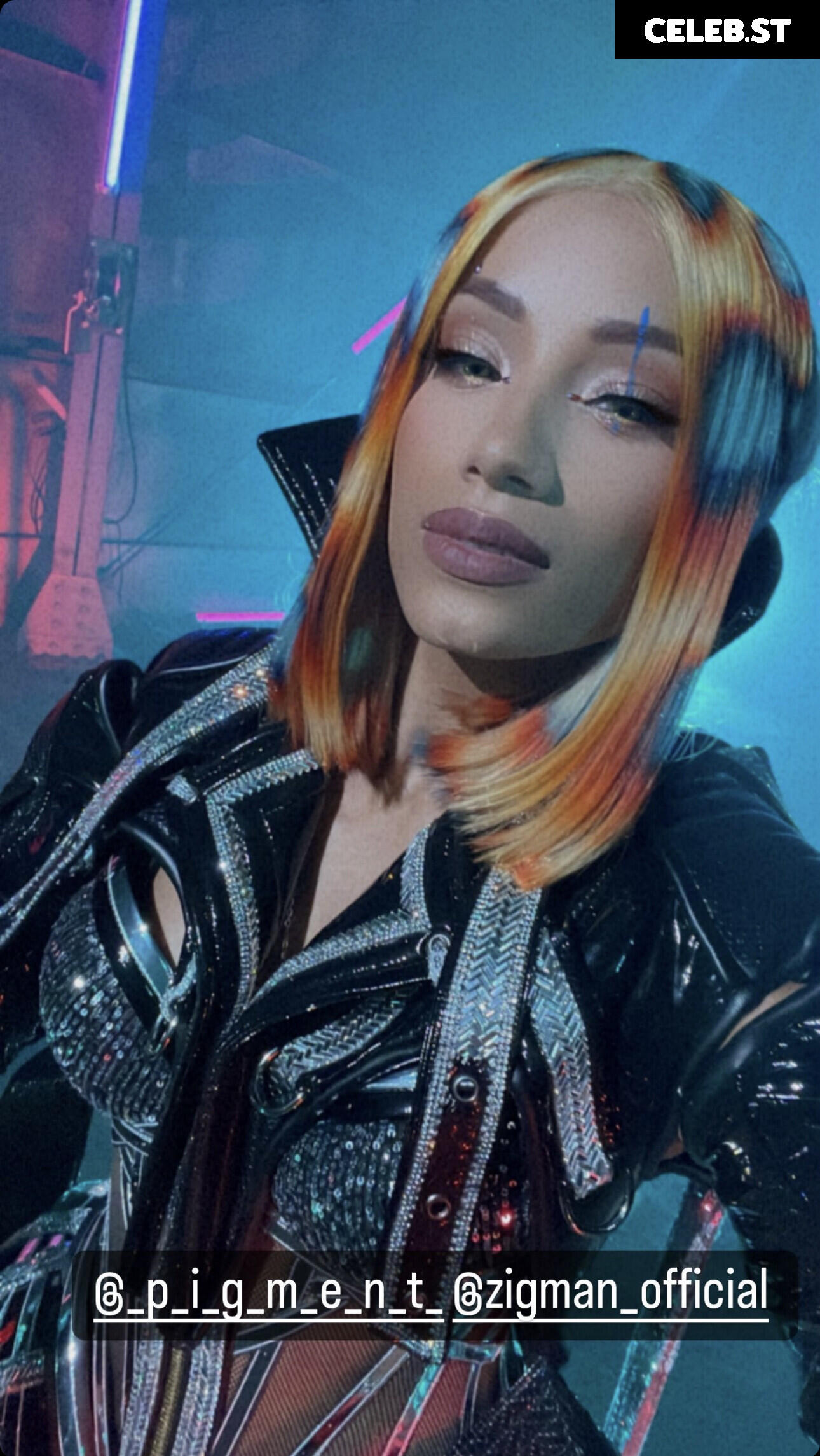 WWE Sasha Banks | Mercedes Moné Image 4378141