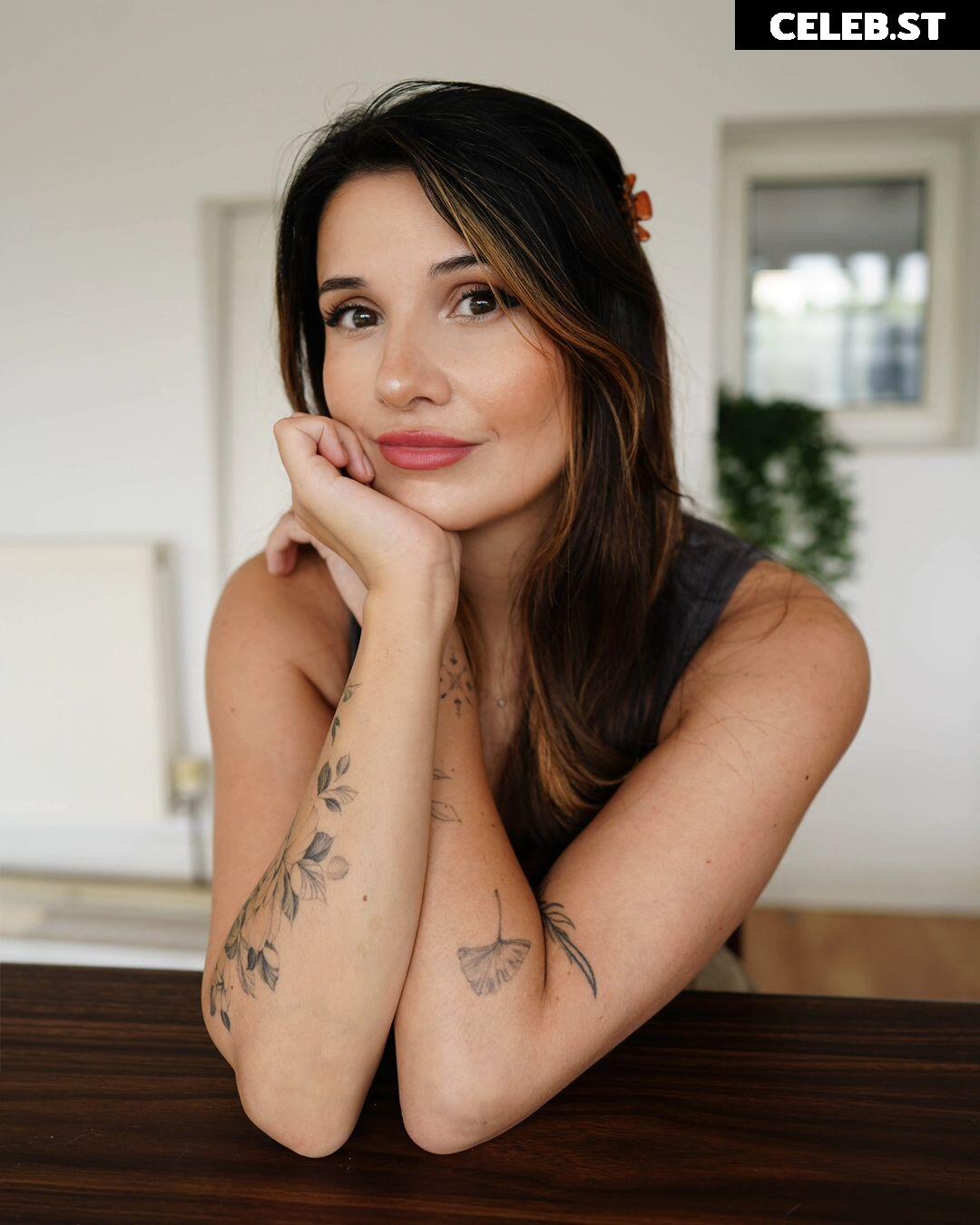 Cadaea Image 4365032