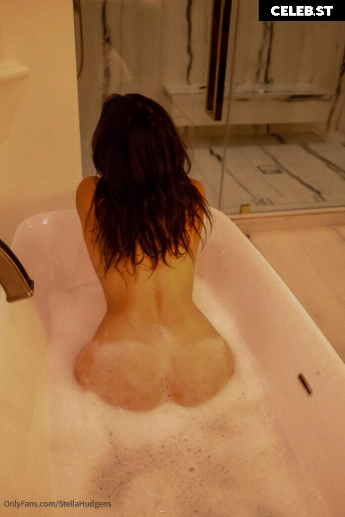 Stella Hudgens (Vanessa's Sister) Image 4365209