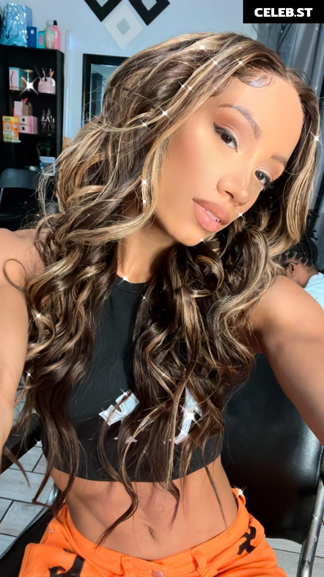 WWE Sasha Banks | Mercedes Moné Image 4366880
