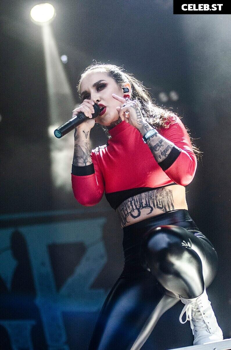 Women of Metal Image 4366811