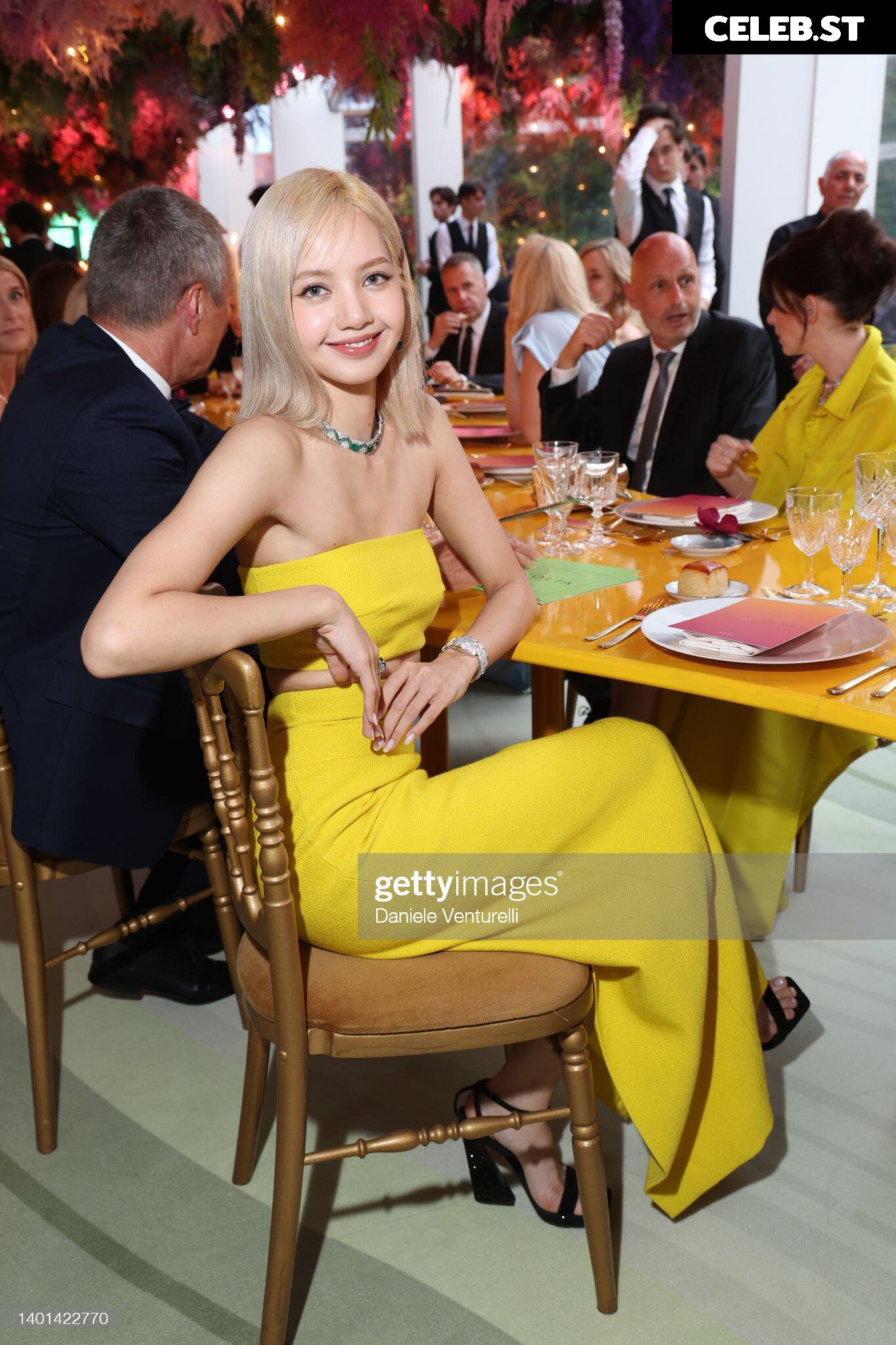 Lisa | BLΛƆKPIИK (Blackpink) Image 4366655