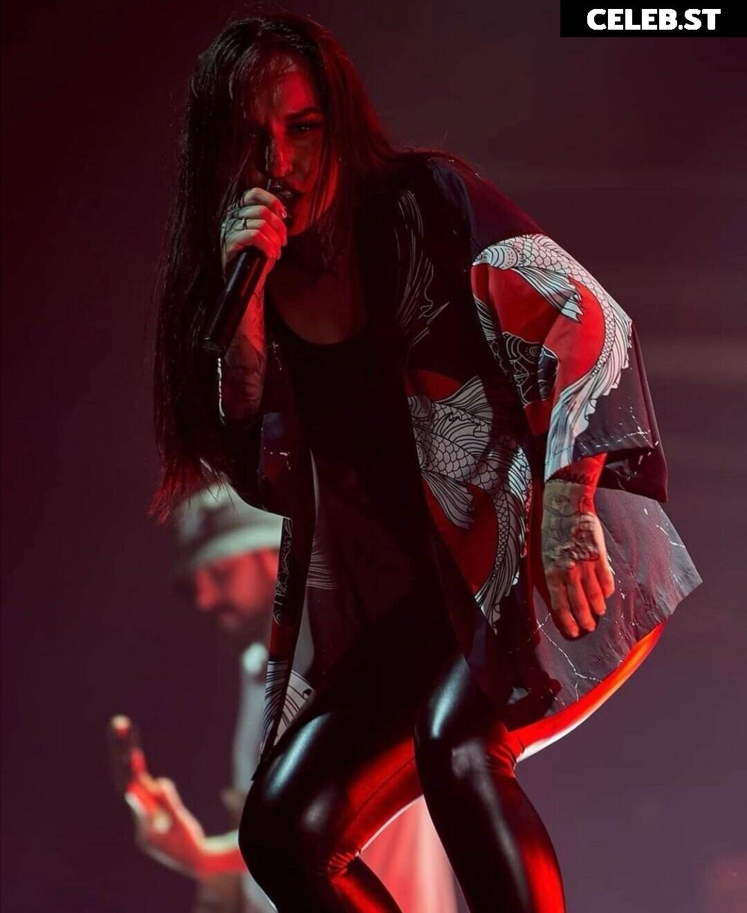 Women of Metal Image 4366643