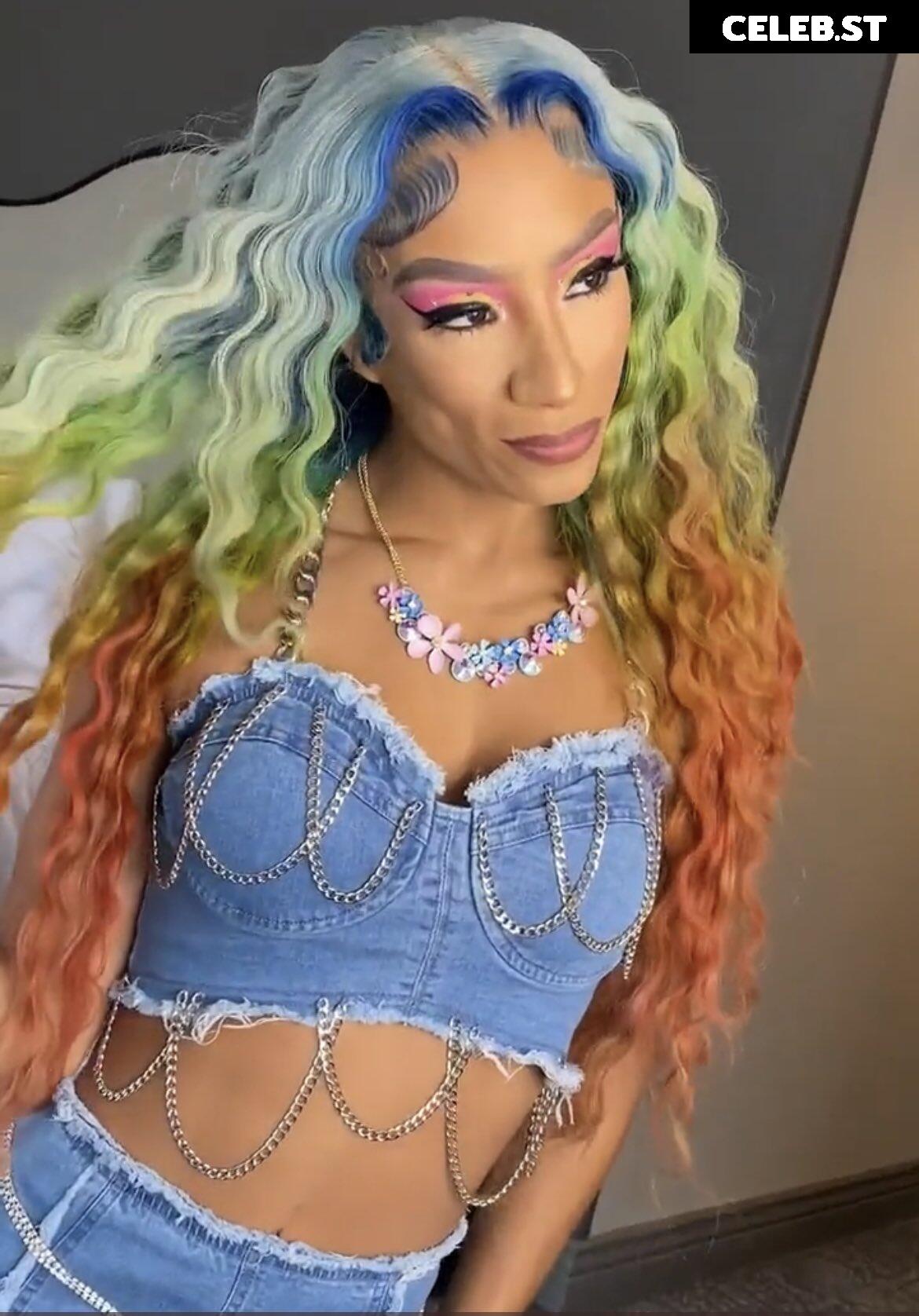 WWE Sasha Banks | Mercedes Moné Image 4366274