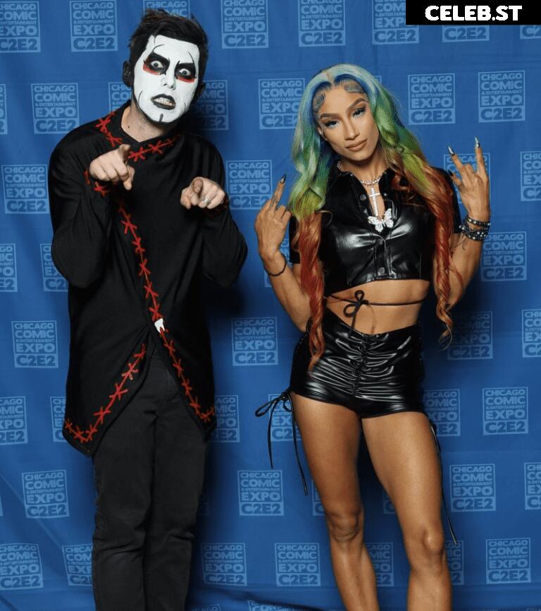WWE Sasha Banks | Mercedes Moné Image 4366219