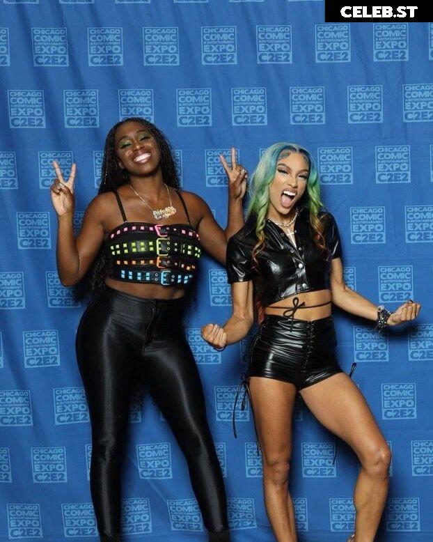 WWE Sasha Banks | Mercedes Moné Image 4366205