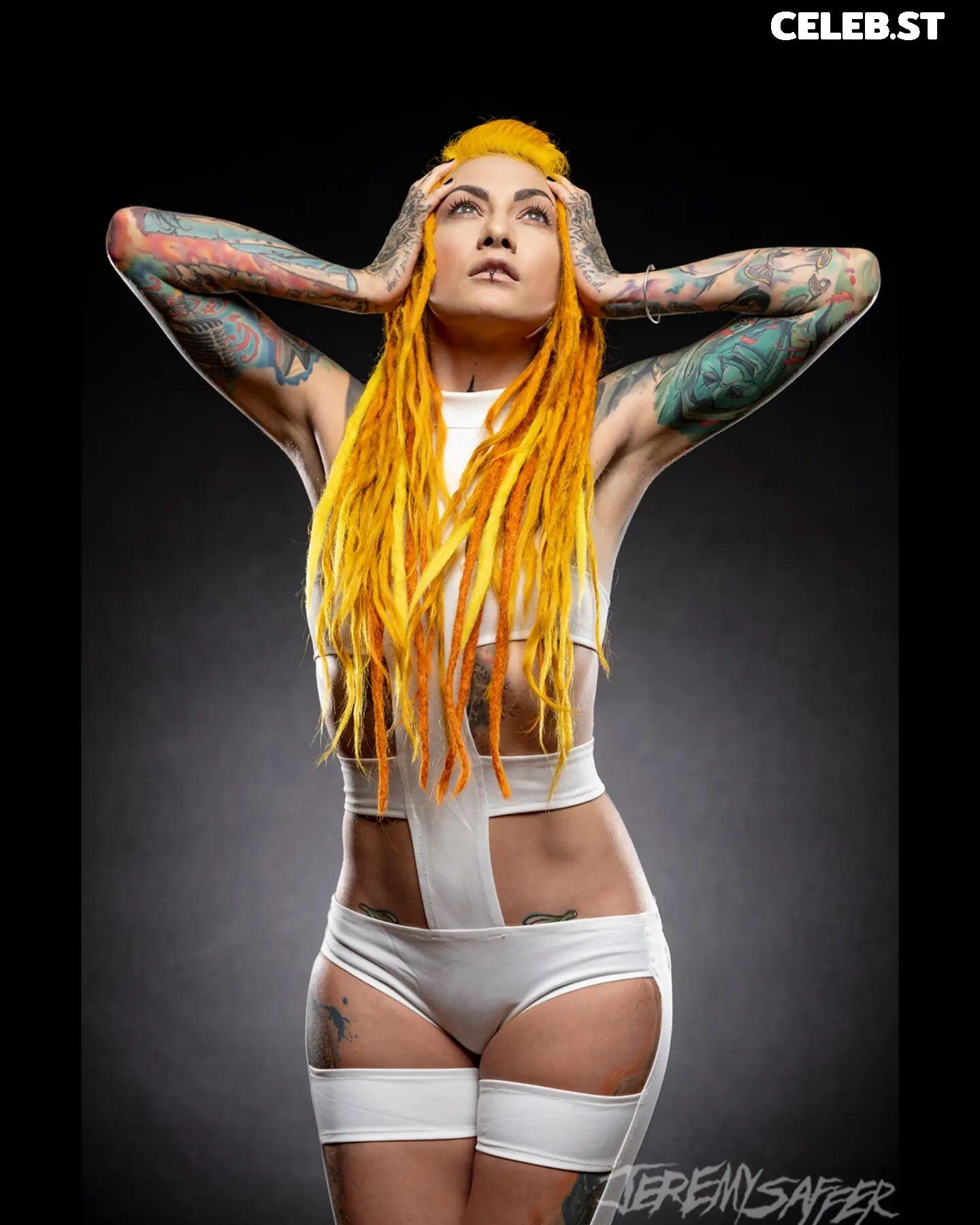 Women of Metal Image 4364885