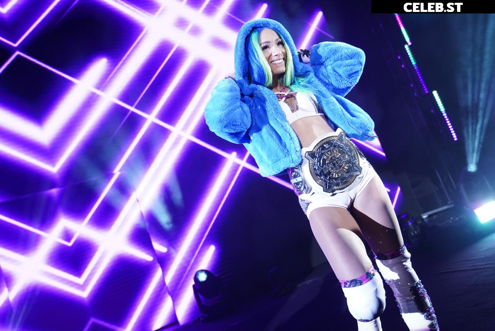 WWE Sasha Banks | Mercedes Moné Image 4364050