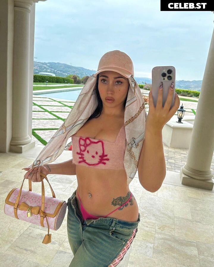 Kali Uchis Image 4364336