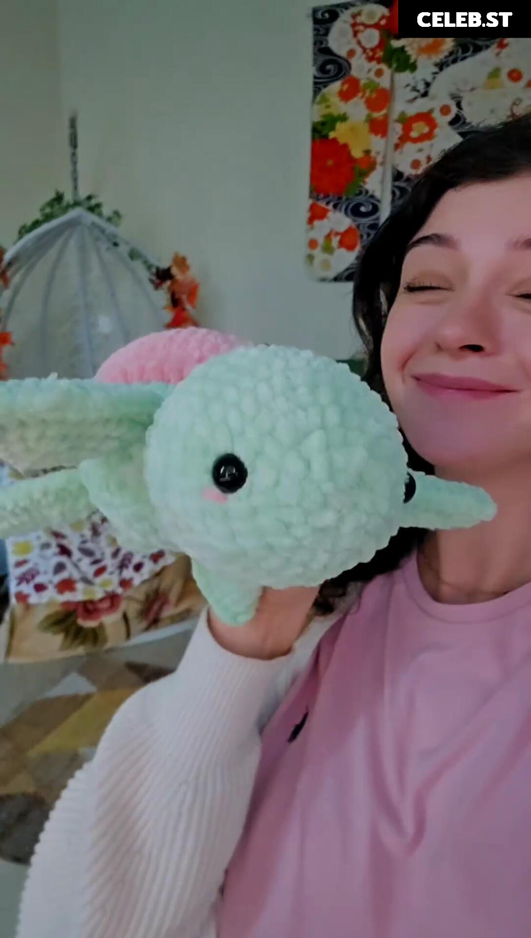 Chloe Lockley Image 4364938