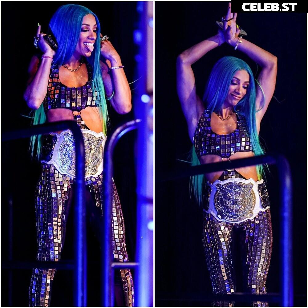 WWE Sasha Banks | Mercedes Moné Image 4361450