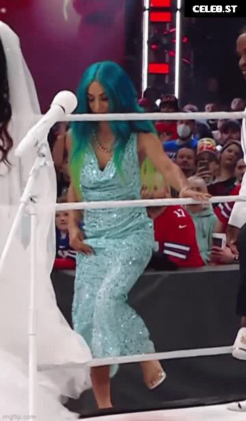 WWE Sasha Banks | Mercedes Moné Image 4362426