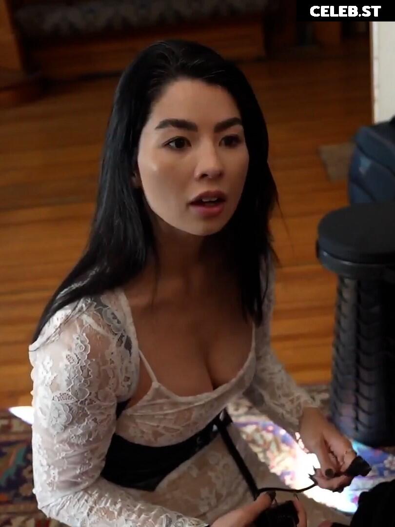 CarolineKwan Image 4360774