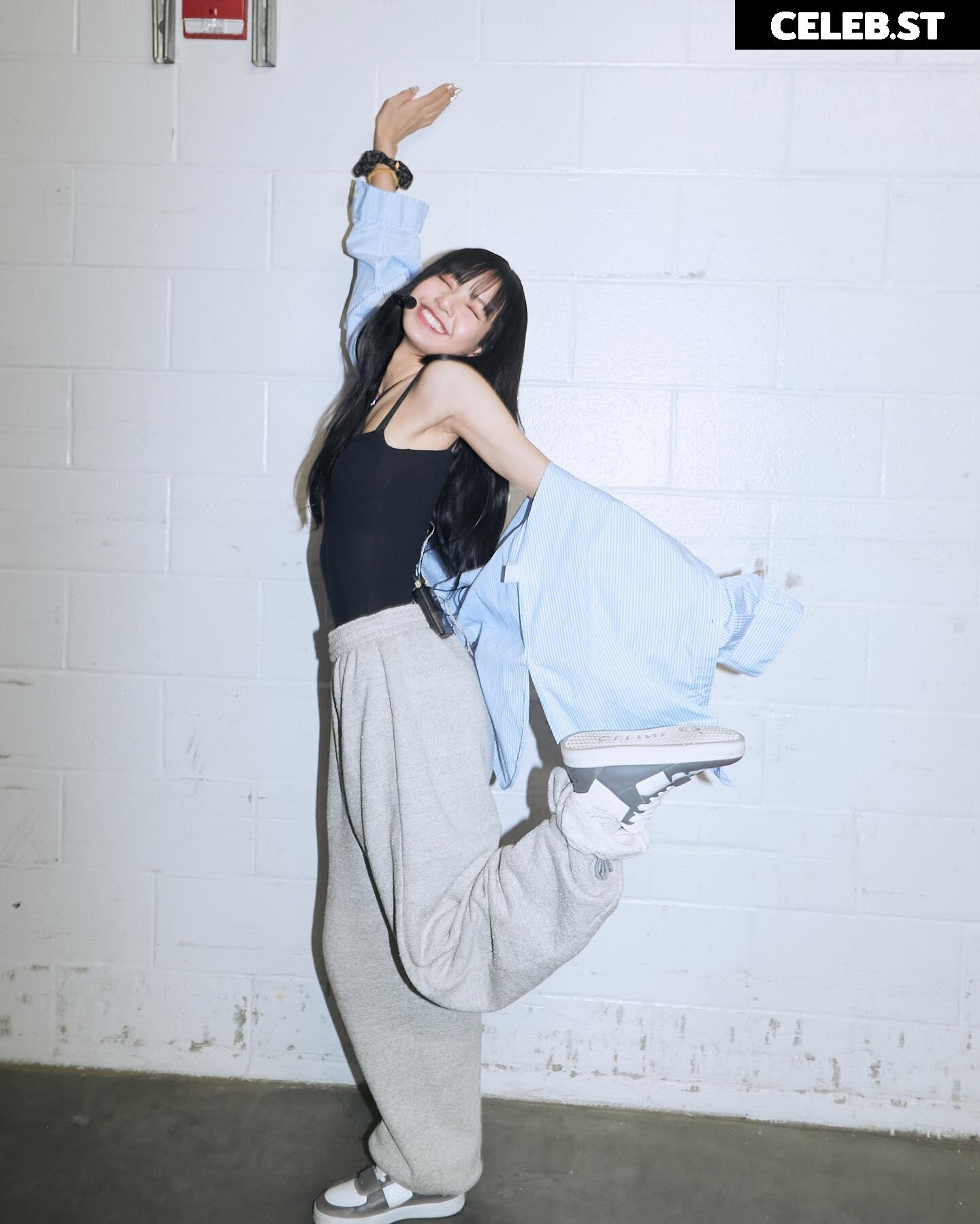 Lisa | BLΛƆKPIИK (Blackpink) Image 4369505