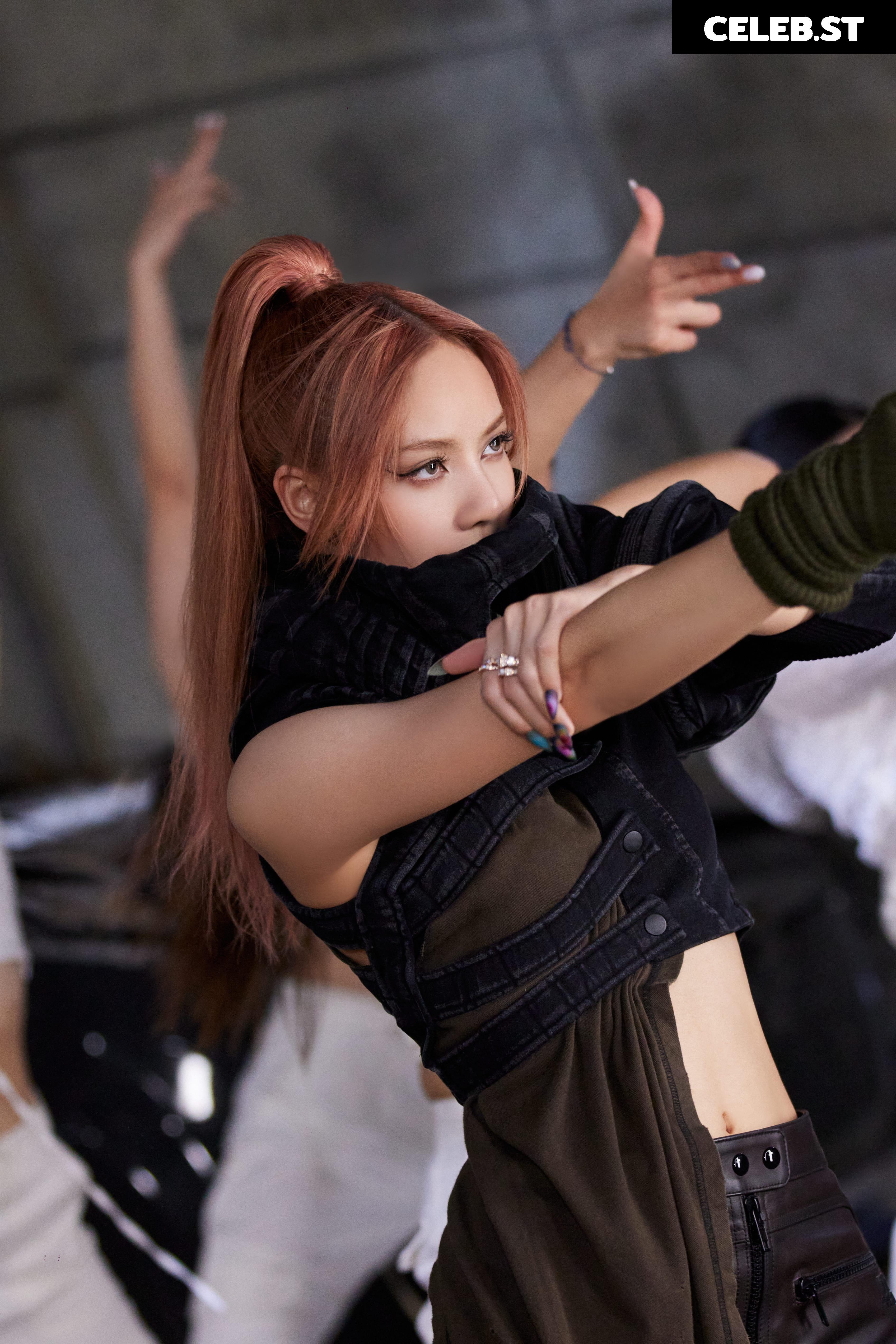 Lisa | BLΛƆKPIИK (Blackpink) Image 4369122