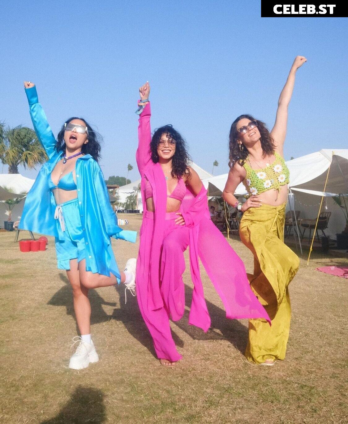 Stella Hudgens (Vanessa's Sister) Image 4368442