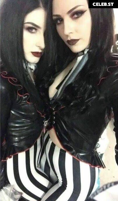 Women of Metal Image 4368986