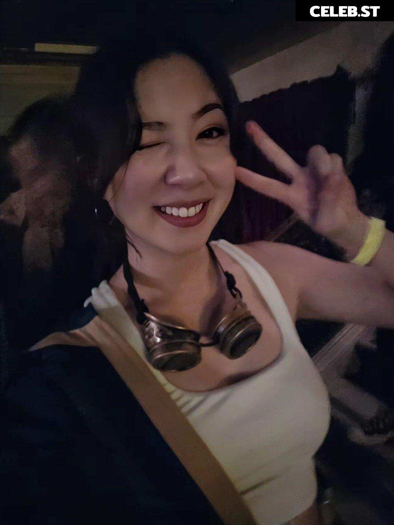 Fuslie (Leslie) Image 4351988