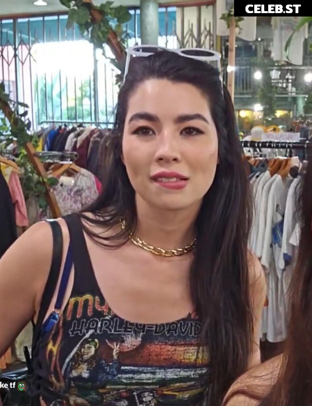 CarolineKwan Image 4352308
