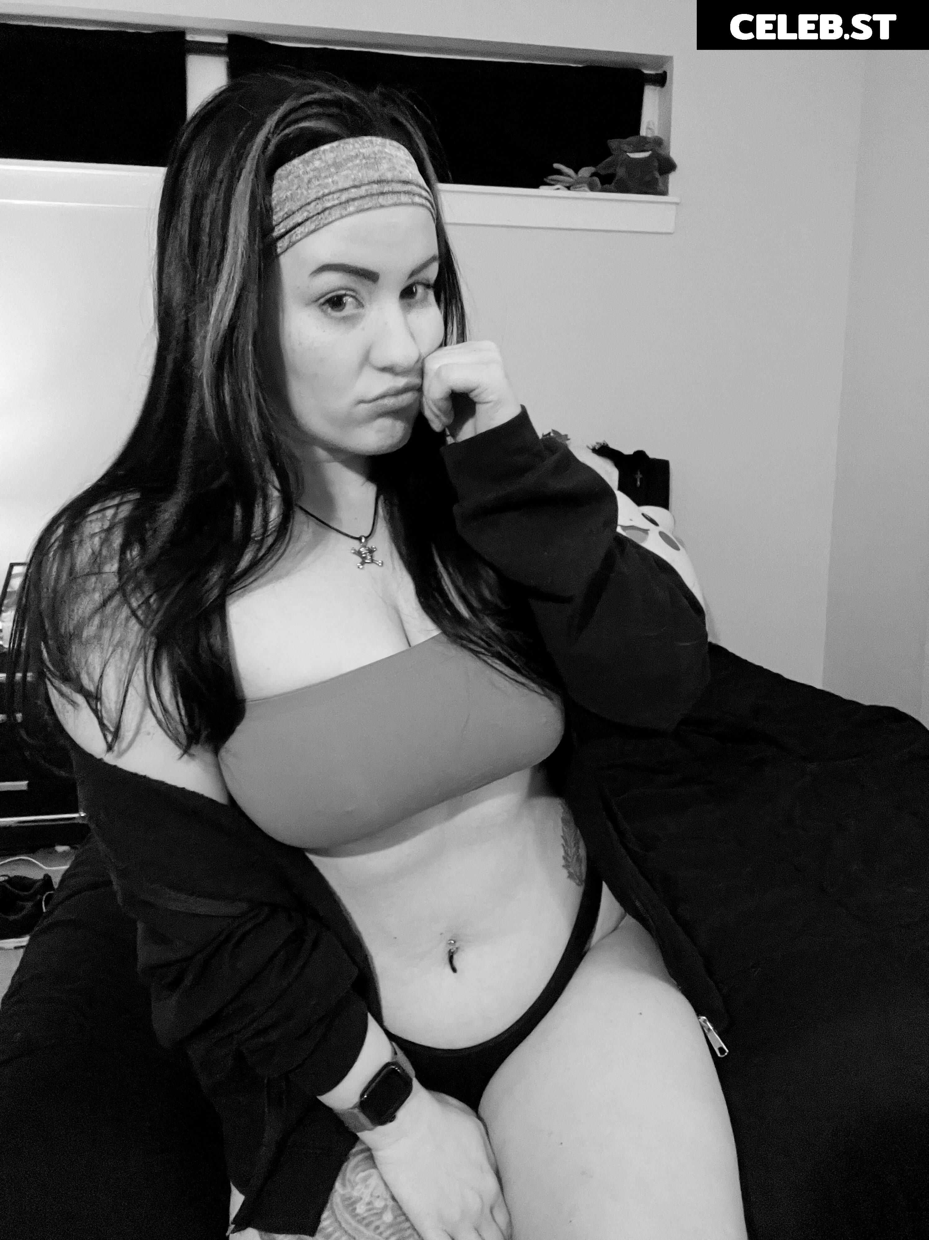 ConcealedBones Image 4353333