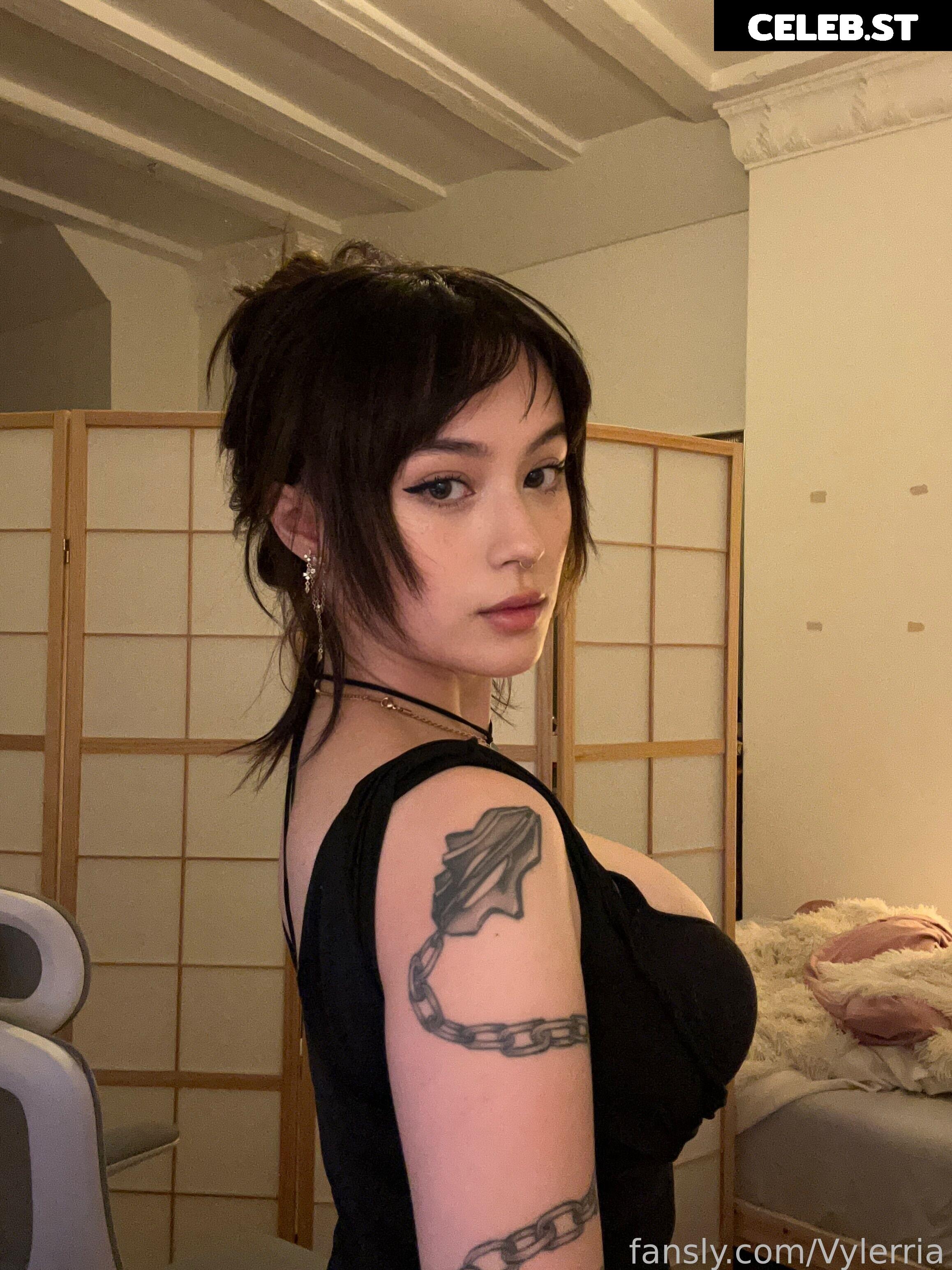 JadeyAnh | vylerria Image 4350997