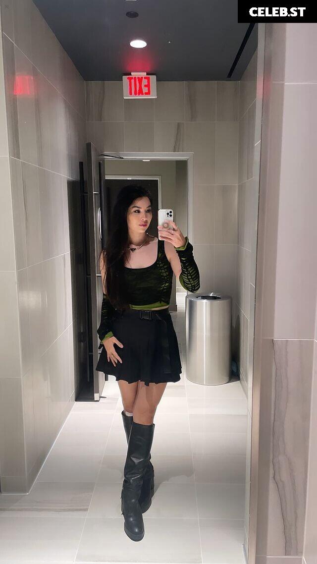 CarolineKwan Image 4359335