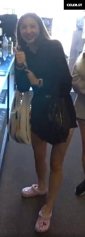 Fuslie (Leslie) Image 4346136