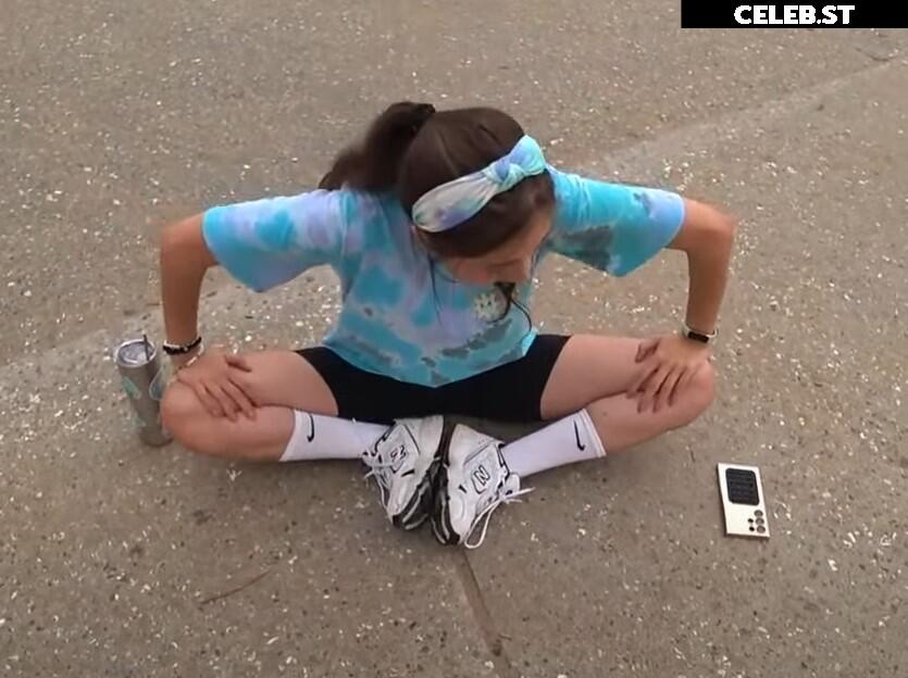 Fuslie (Leslie) Image 4344436