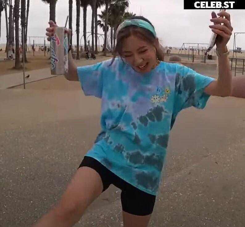 Fuslie (Leslie) Image 4344365