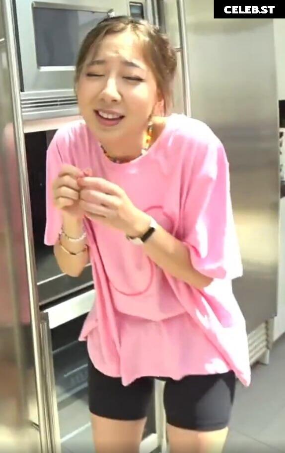 Fuslie (Leslie) Image 4344930