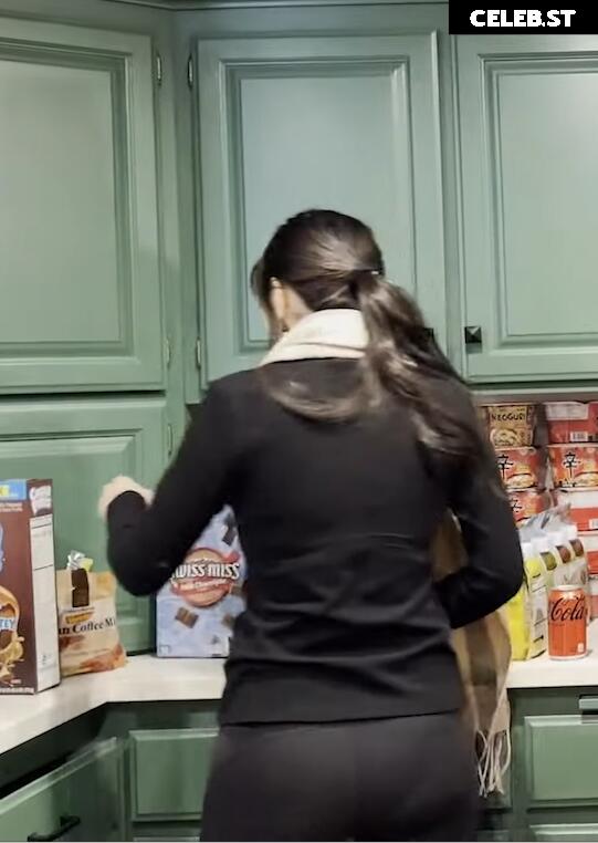 Fuslie (Leslie) Image 4335594