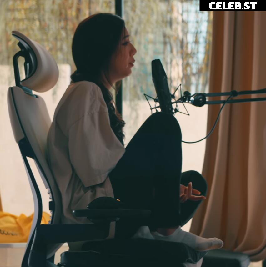 Fuslie (Leslie) Image 4336698