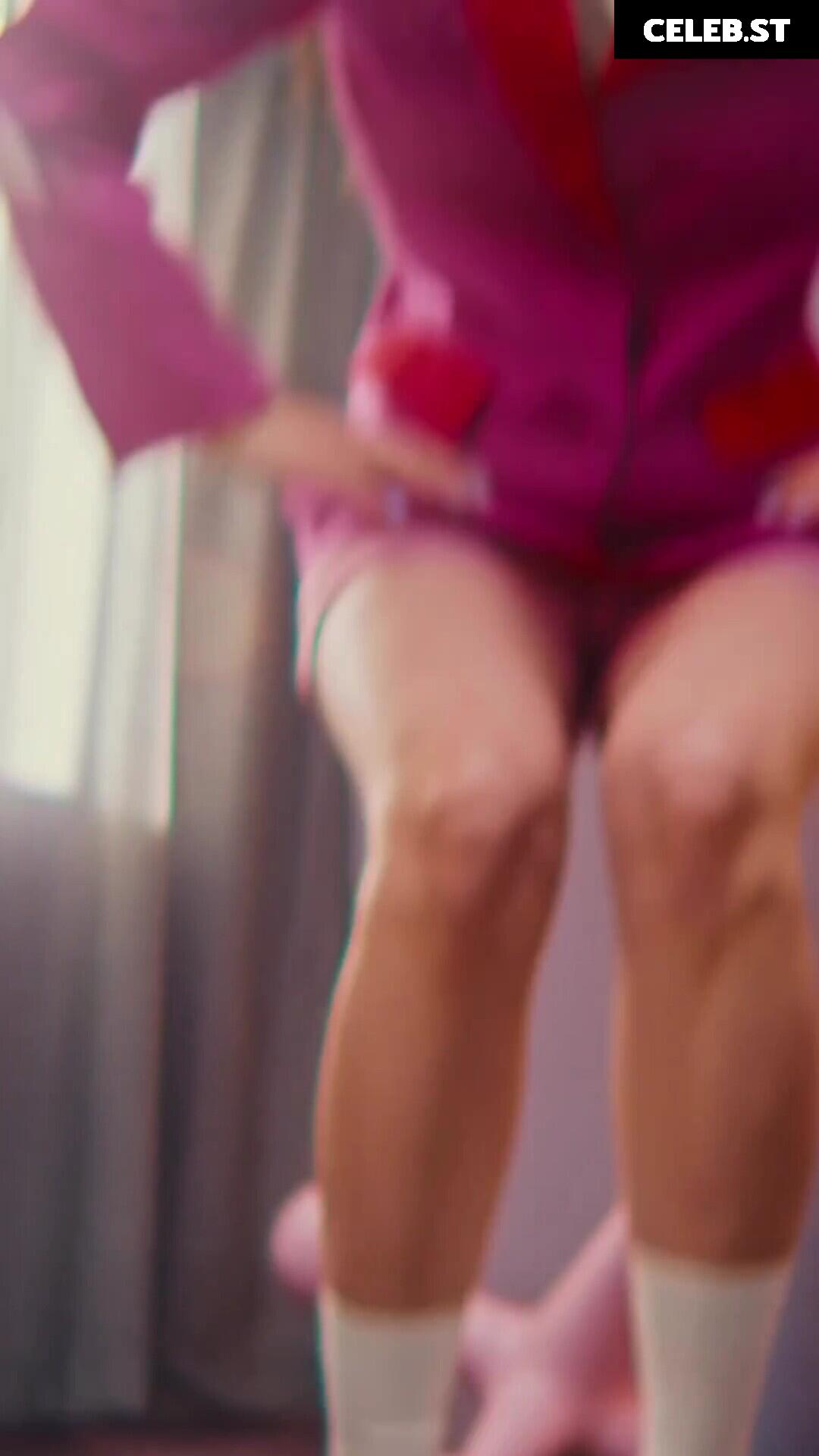 Fuslie (Leslie) Image 4336374