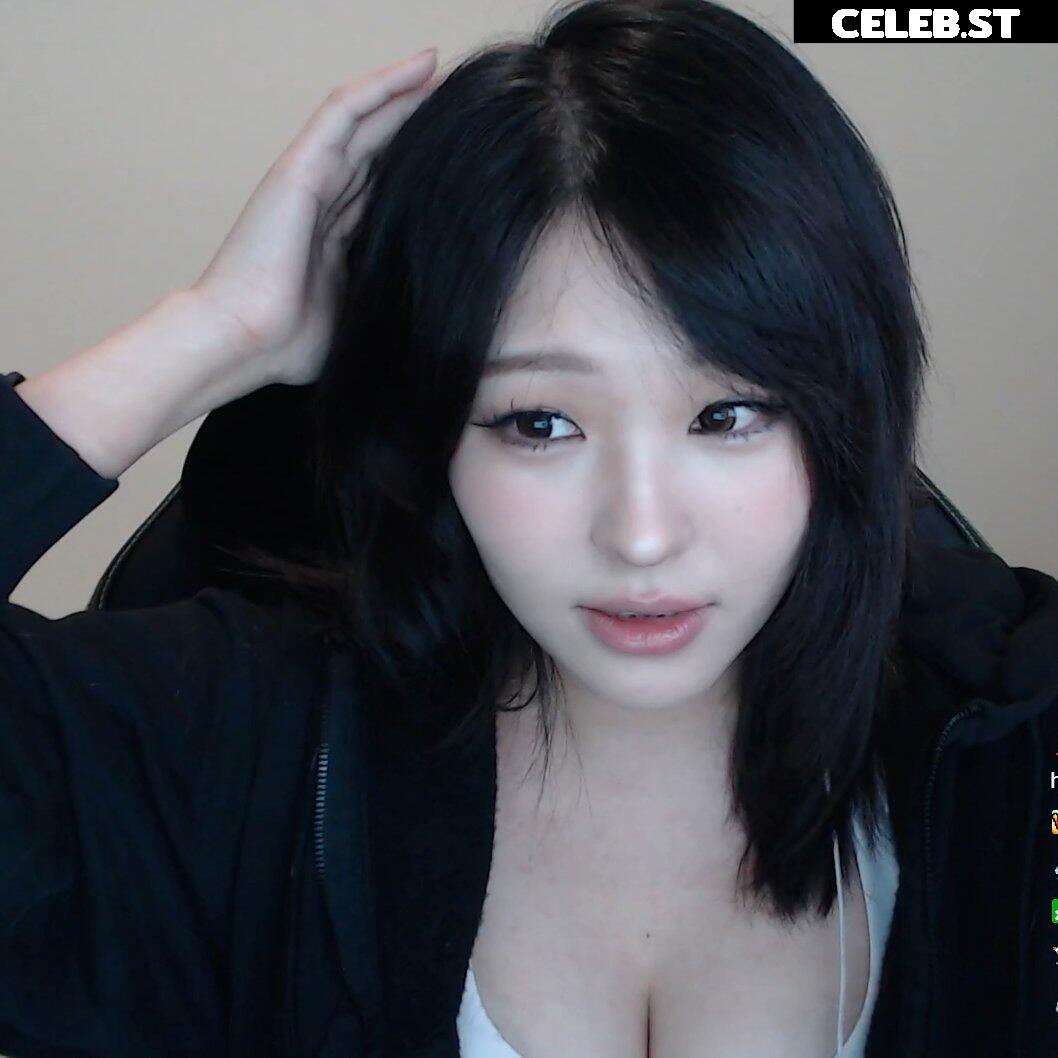 Kang Hee Yoon / Hyoon / Aikuros Image 4337082