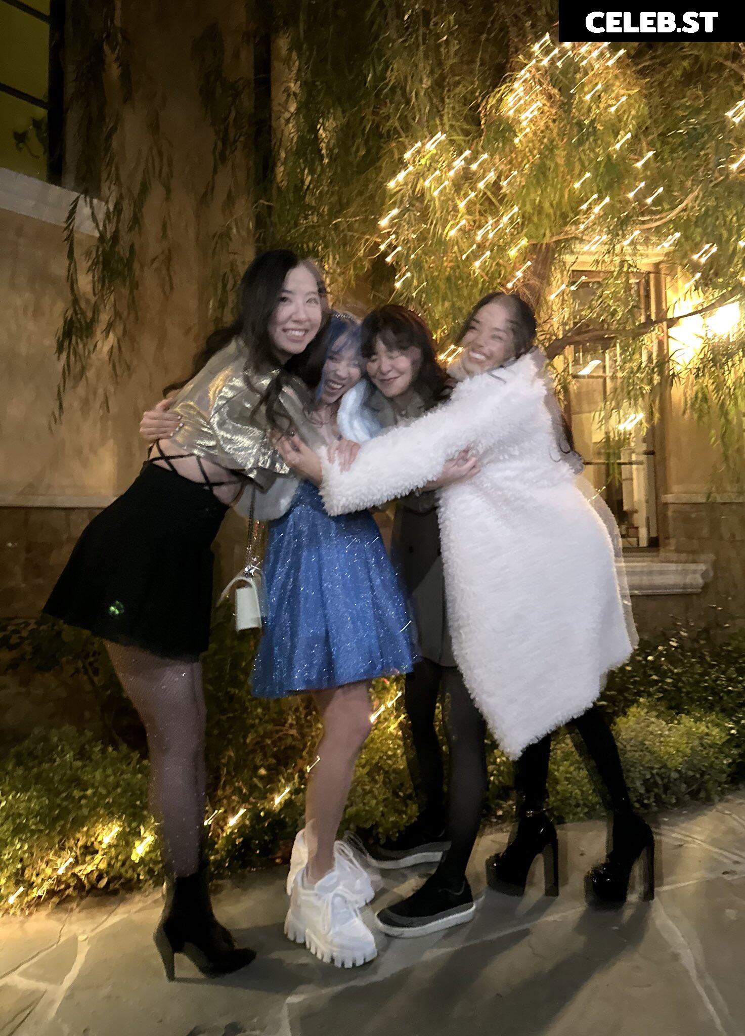 Fuslie (Leslie) Image 4332779